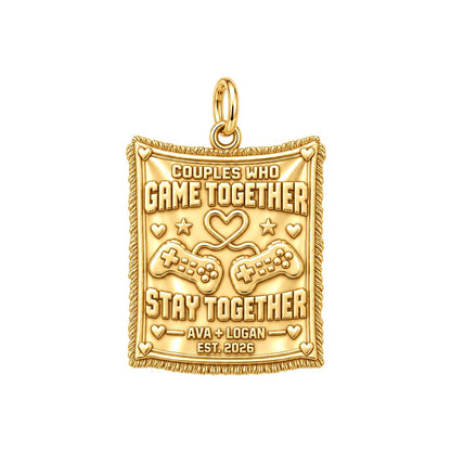 Gamer Couple Connection Charm Bracelet – Personalized Couple Gift – 18K gold plated 2 cm charm, front view