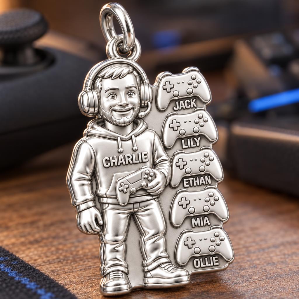 Gamer Dad and Players Charm Bracelet – Personalized Dad Gift – macro detail of the charm