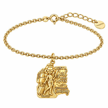 Girl Loves Cruising Charm Bracelet Set – 18K gold, front view