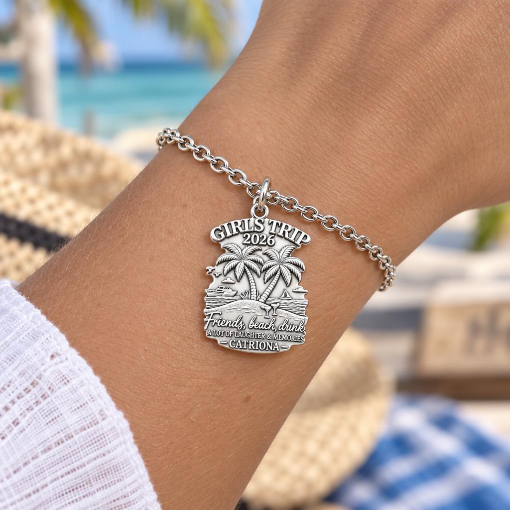 Girls Trip Beach Memories Charm Bracelet Set – worn / in use