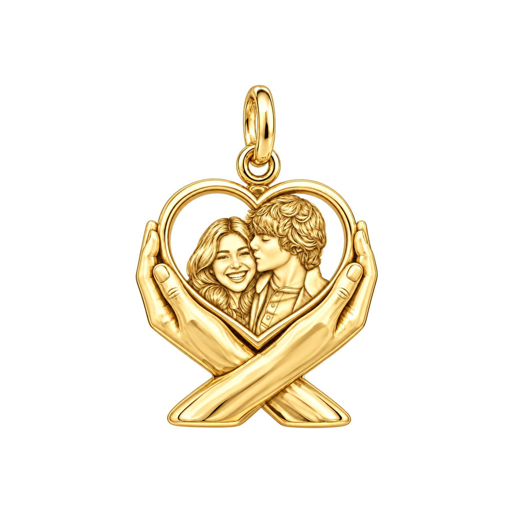 Hands Holding Heart Charm Bracelet – Personalized Couple Gift – 18K gold plated 2 cm charm, front view