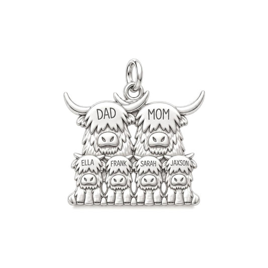 Highland Cow Family Charm Bracelet – Personalized Mom Gift – silver plated 3 cm charm, front view