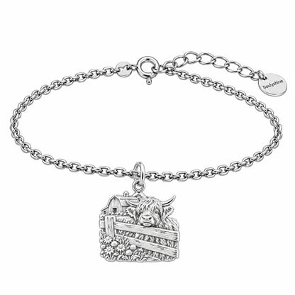 Highland Cow Farmstead Charm Bracelet Set – silver, front view