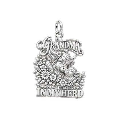 Highland Cow Herd Charm Bracelet – Personalized Grandma Gift – silver plated 3 cm charm, front view
