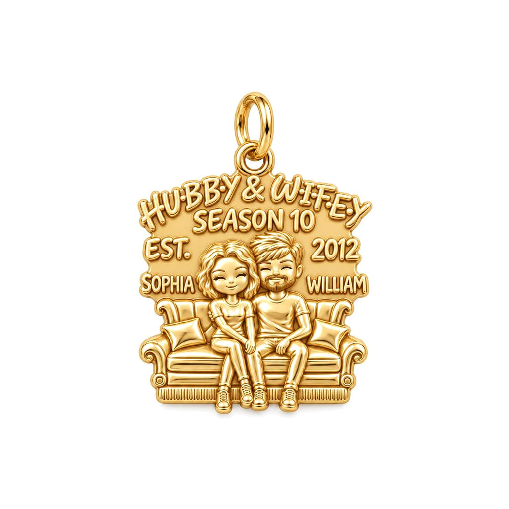 Hubby and Wifey Sofa Charm Bracelet – Personalized Couple Gift – 18K gold plated 3 cm charm, front view