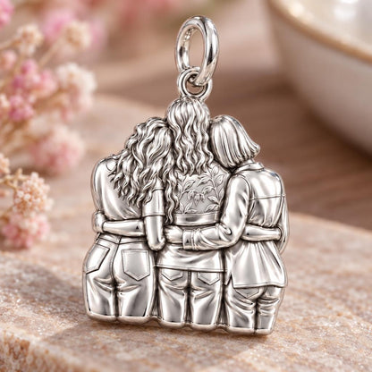Inner Circle Huddle Charm Bracelet – Personalized Bestie Gift – macro detail of the charm