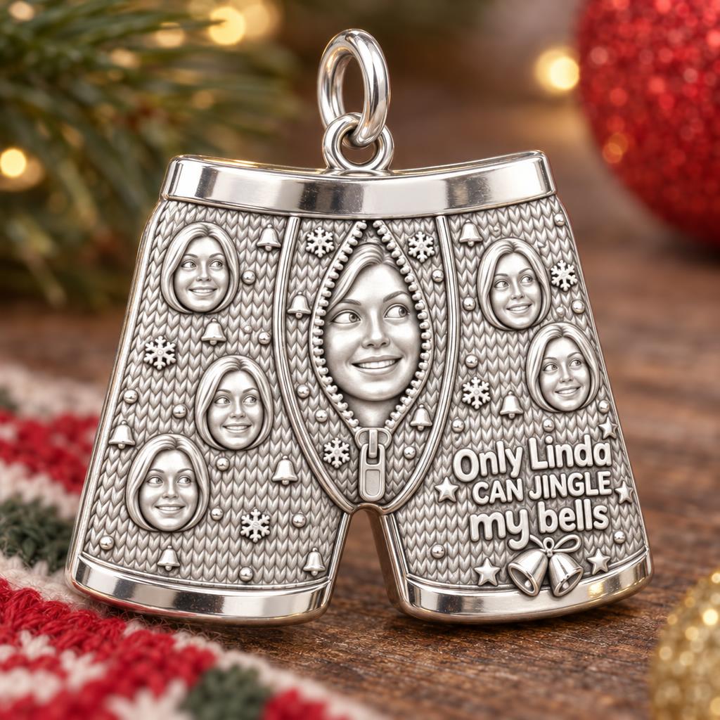 Jingle My Bells Boxer Charm Bracelet – Personalized Couple Gift – macro detail of the charm
