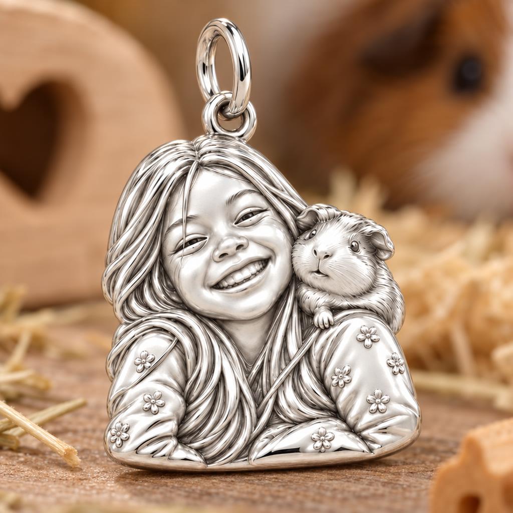 Joyful Guinea Pig Selfie Charm Bracelet – Personalized Pet Lovers Gift – macro detail of the charm