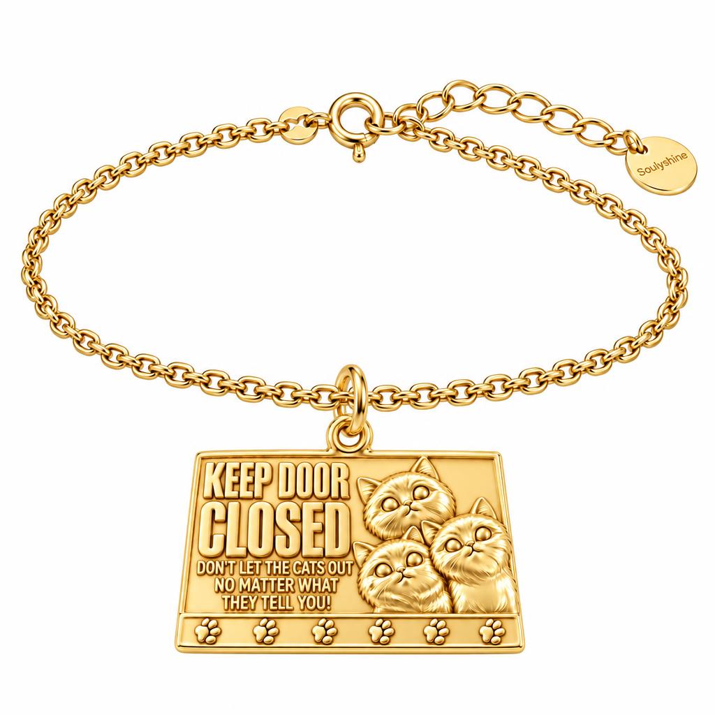 Keep Door Closed Cats Charm Bracelet Set – 18K gold, front view