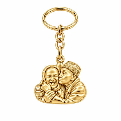 Lifelong Devotion Portrait Charm Keychain – 18K gold, front view