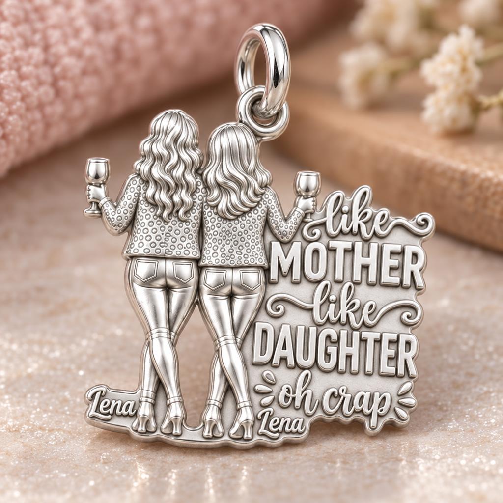 Like Mother Like Daughter Charm Bracelet – Personalized Mom Gift – macro detail of the charm