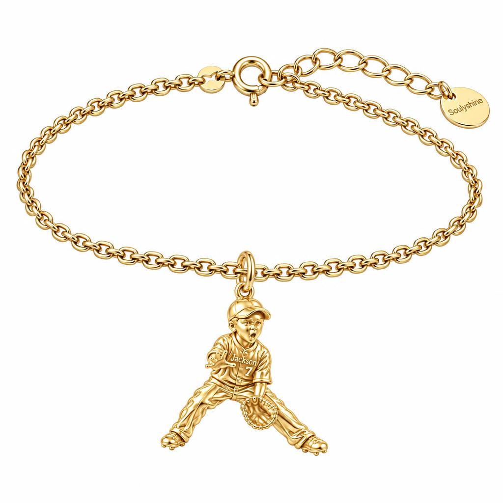 Little MVP In The Field Charm Bracelet Set – 18K gold, front view