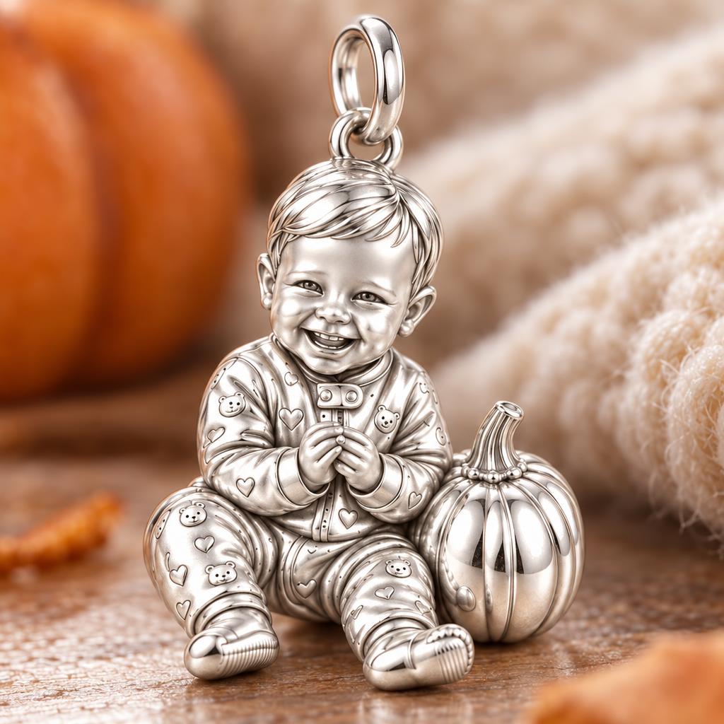 Little Pumpkin Charm Bracelet – Personalized Mom Gift – macro detail of the charm