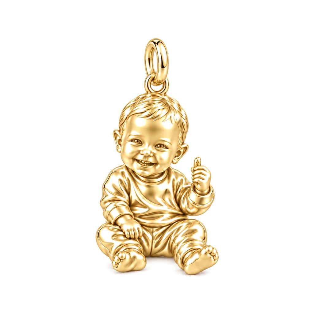 Little Wonder Portrait Charm Bracelet – Personalized Mom Gift – 18K gold charm, front view