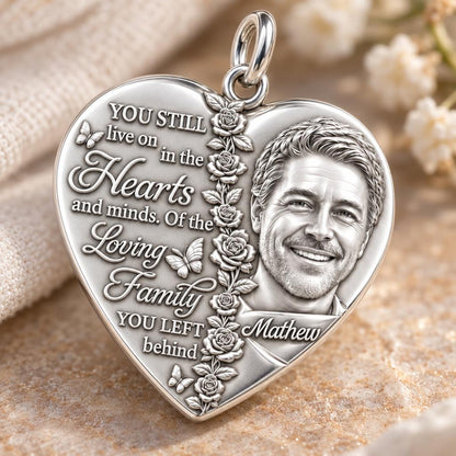 Living Hearts Memorial Charm Bracelet – Personalized Family Gift – macro detail of the charm
