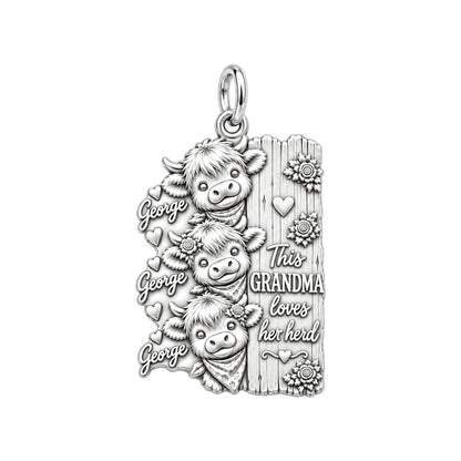 Loves Her Herd Highland Cows Charm Bracelet – Personalized Grandma – silver plated 3 cm charm, front view