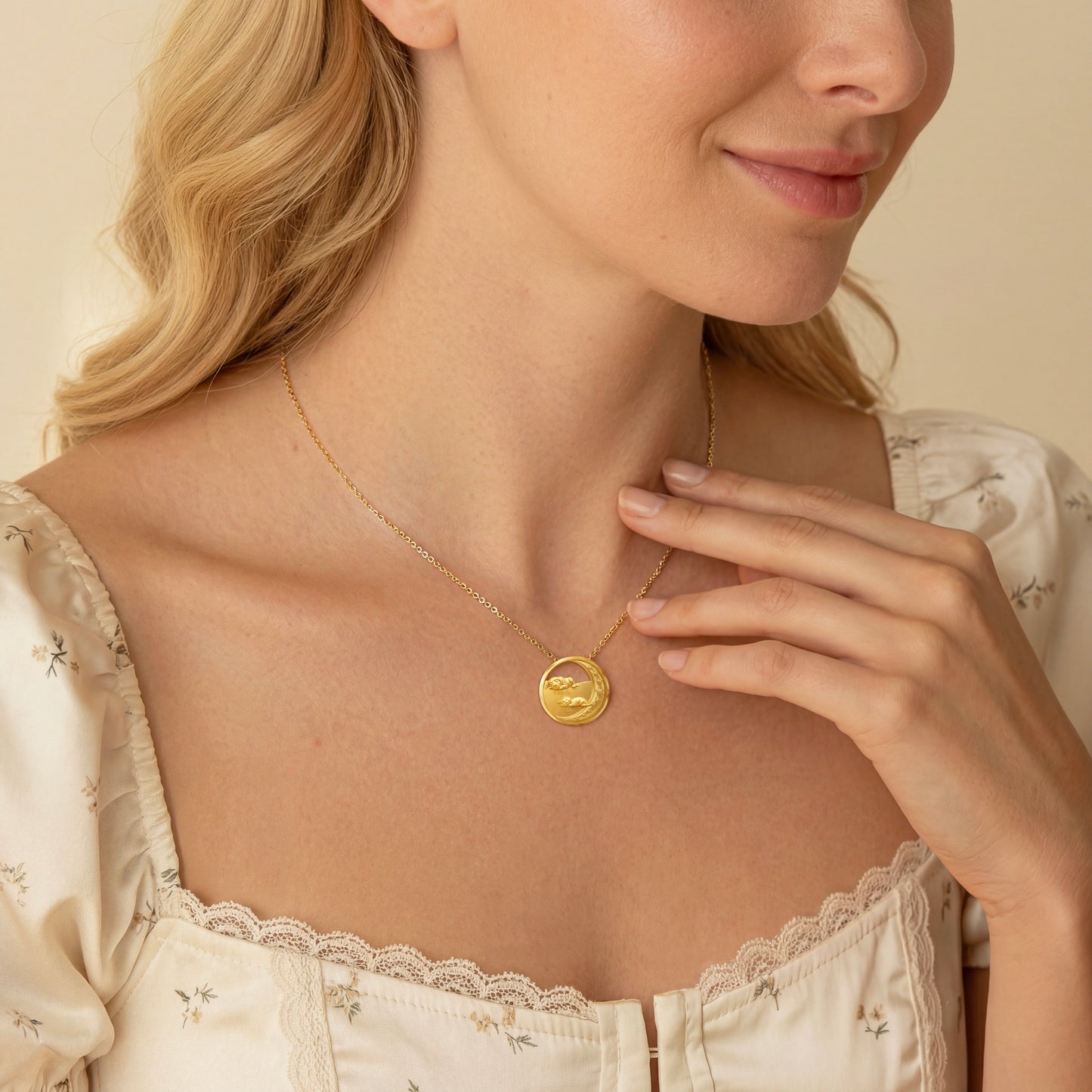 SoulyShine Starry Slumber – Personalized Pet in The Moon Necklace