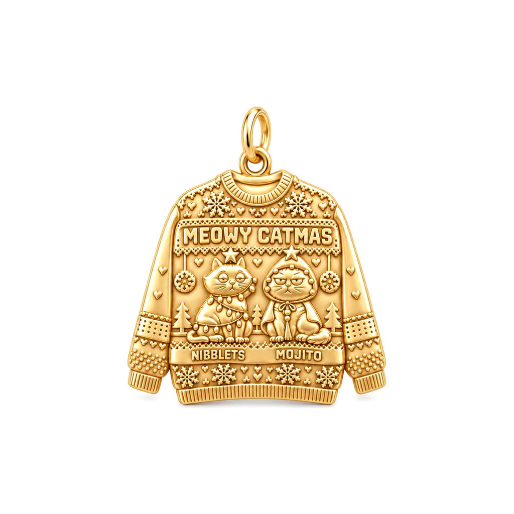 Meowy Catmas Sweater Charm Bracelet – Personalized Cat Mom Gift – 18K gold plated 2 cm charm, front view