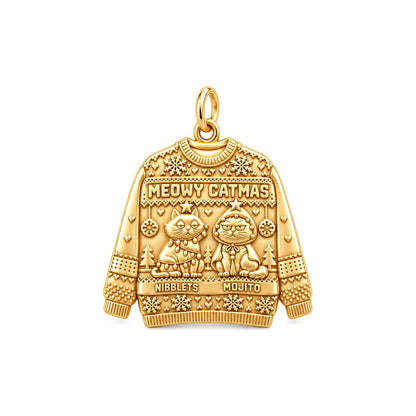 Meowy Catmas Sweater Charm Bracelet – Personalized Cat Mom Gift – 18K gold plated 2 cm charm, front view