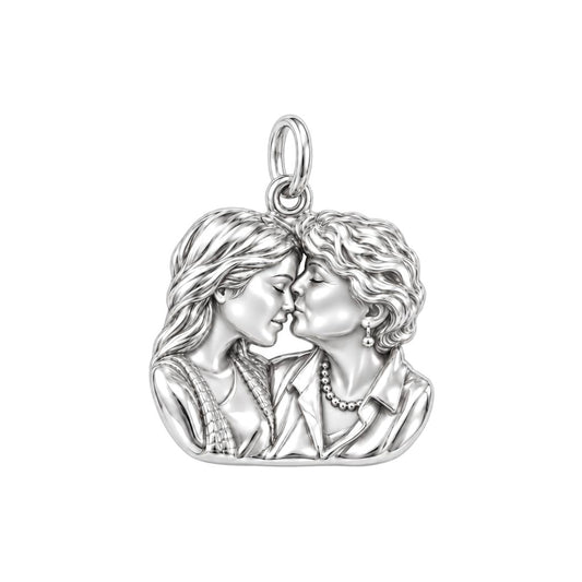 Mother and Daughter Kiss Charm Bracelet – Personalized Mom Gift – silver charm, front view