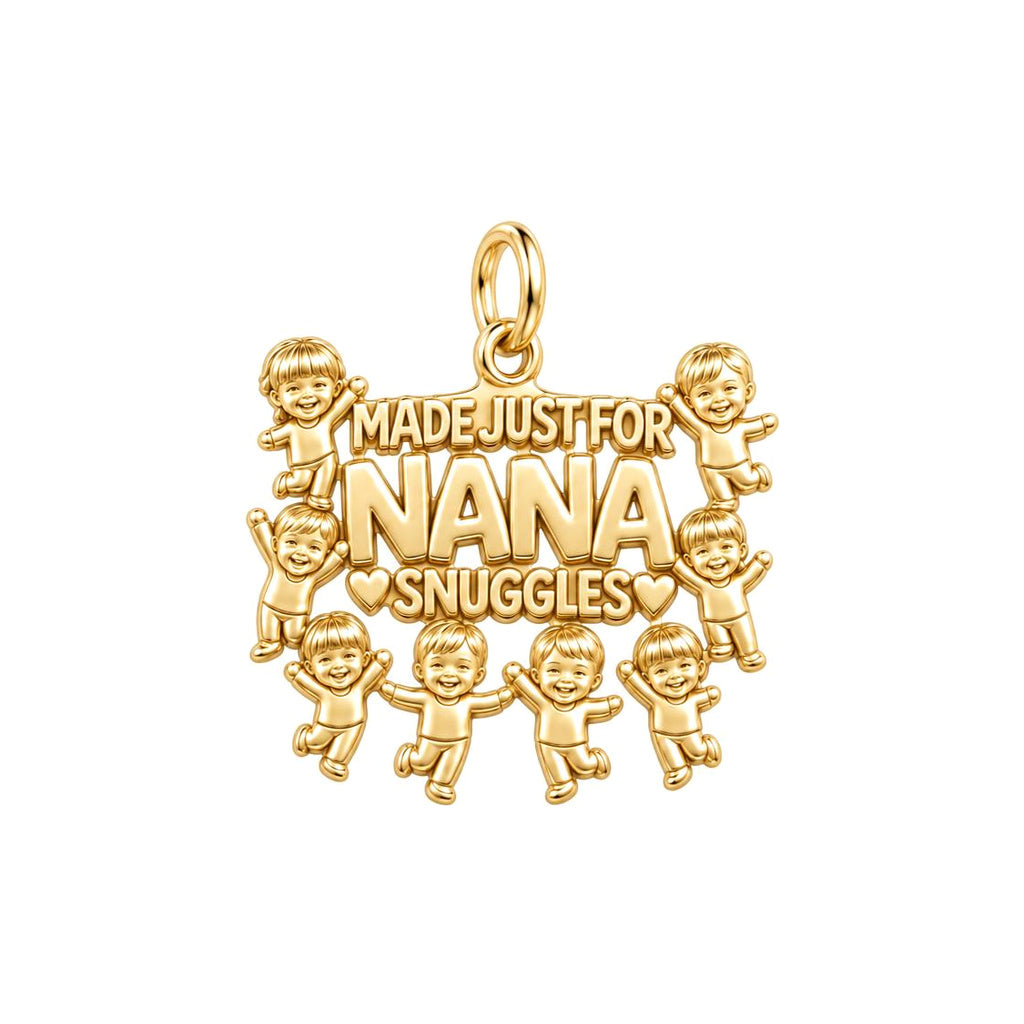 Nana Snuggles Photo Charm Bracelet – Personalized Nana Gift – 18K gold plated 3 cm charm, front view
