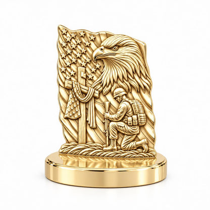 Patriot Kneeling in Prayer Keepsake Plaque – 18K gold, front view