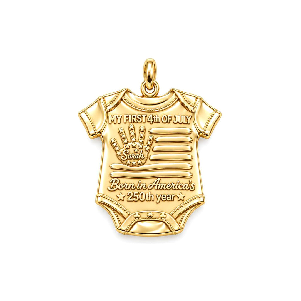 Patriotic Baby Onesie Charm Bracelet – Personalized Mom Gift – 18K gold plated 3 cm charm, front view