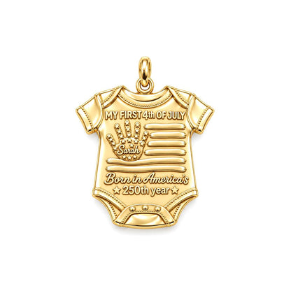 Patriotic Baby Onesie Charm Bracelet – Personalized Mom Gift – 18K gold plated 3 cm charm, front view