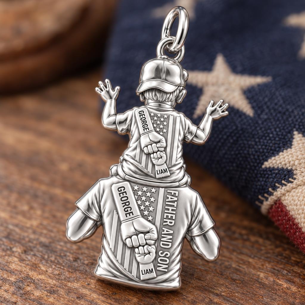 Patriotic Shoulder Ride Charm Bracelet – Personalized Dad Gift – macro detail of the charm