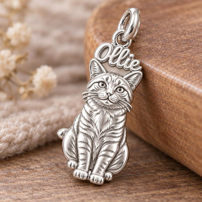 Pet Portrait Halo Charm Bracelet – Personalized Dog Mom Gift – macro detail of the charm