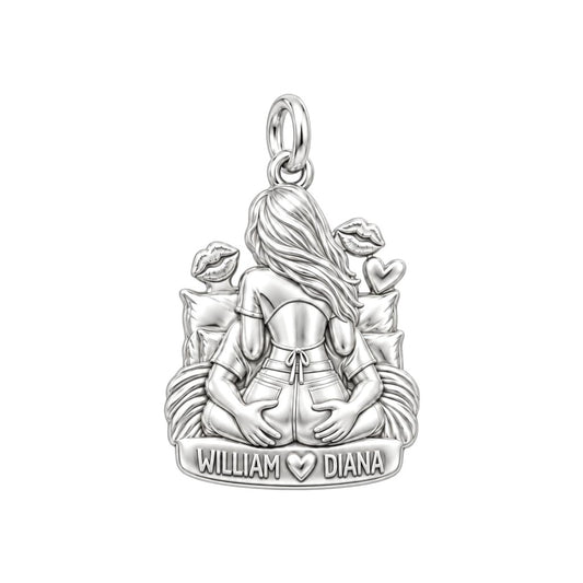 Playful Couple Embrace Charm Bracelet – Personalized Couple Gift – silver plated 3 cm charm, front view