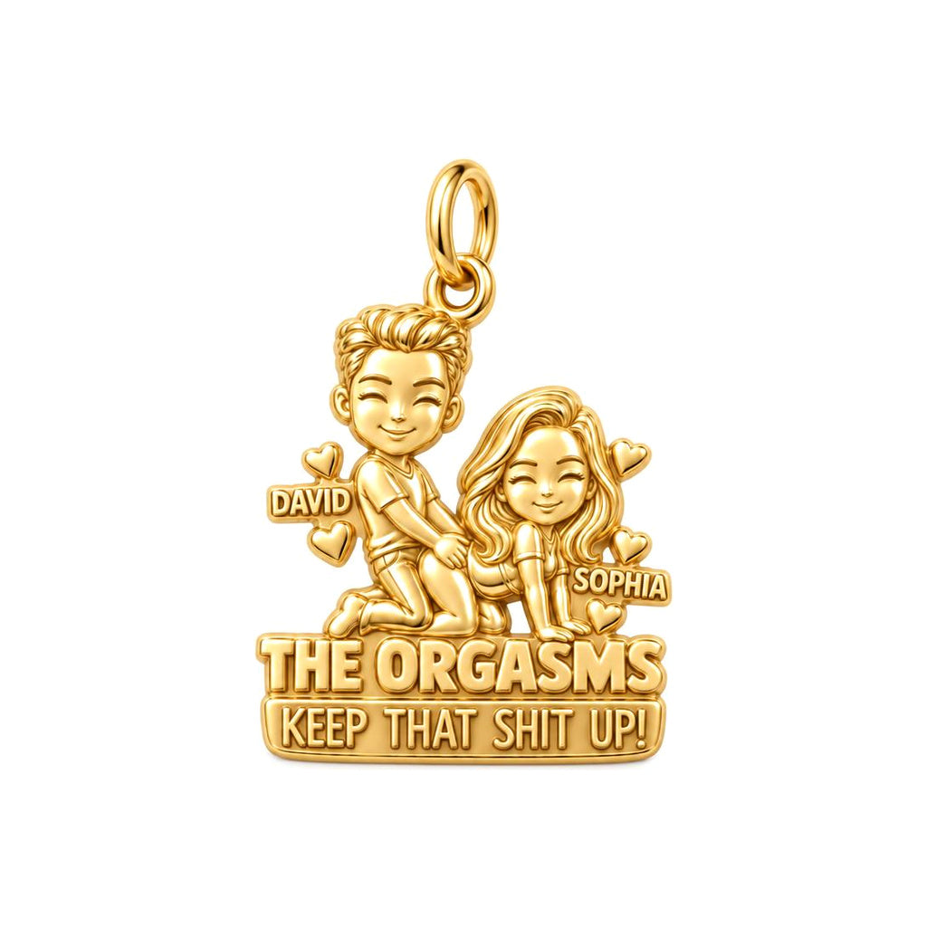 Playful Love Story Charm Bracelet – Personalized Couple Gift – 18K gold plated 3 cm charm, front view