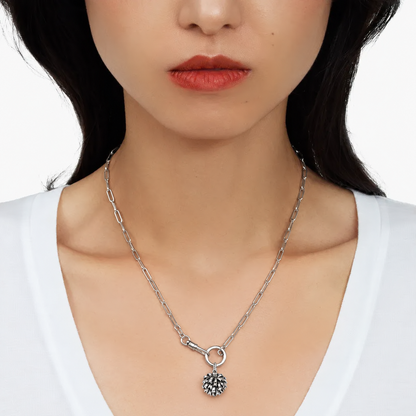 Pom-Pom Charm — Model | charm-topics-remaining-444-2026-09-14 | topic-043