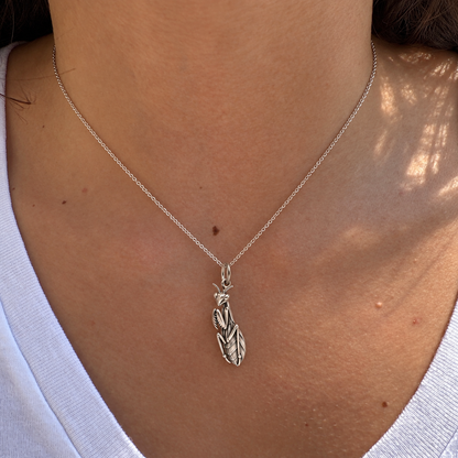 Praying Mantis Charm — Model | charm-topics-remaining-444-2026-09-14 | topic-047