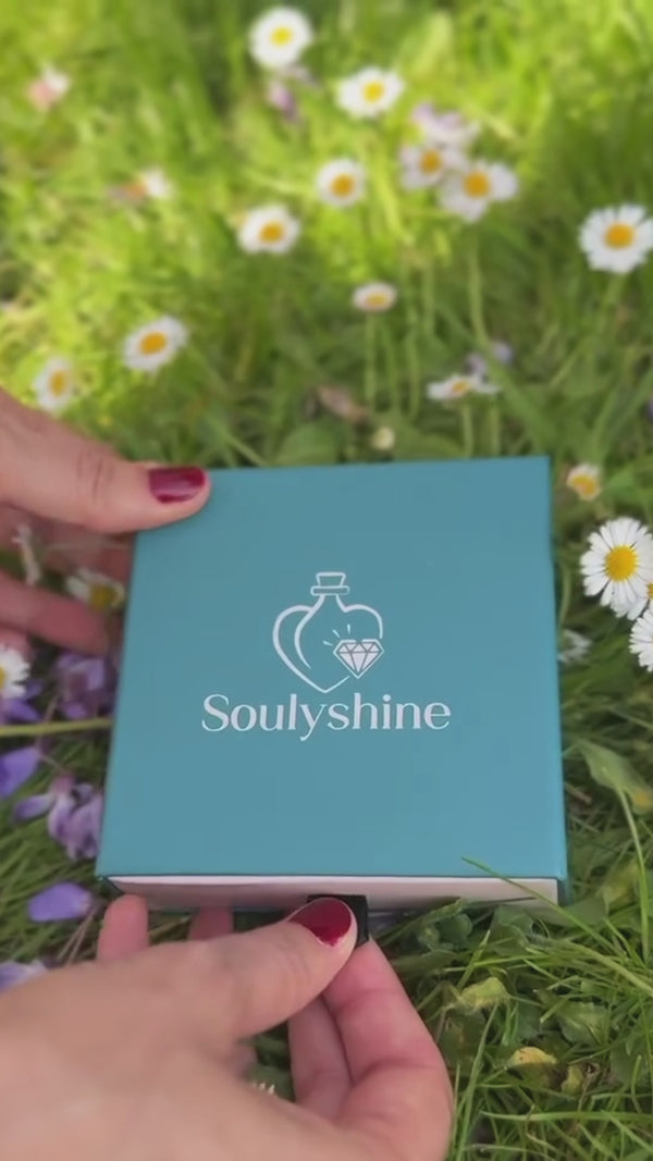 Soulyshine — Unbox With Me — clip 6
