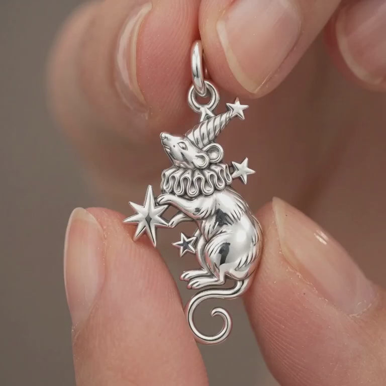 Circus Star Mouse Charm Bracelet – Personalized Mom Gift – product video