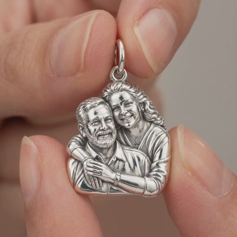 Eternal Embrace Photo Charm Bracelet – Personalized Couple Gift – product video