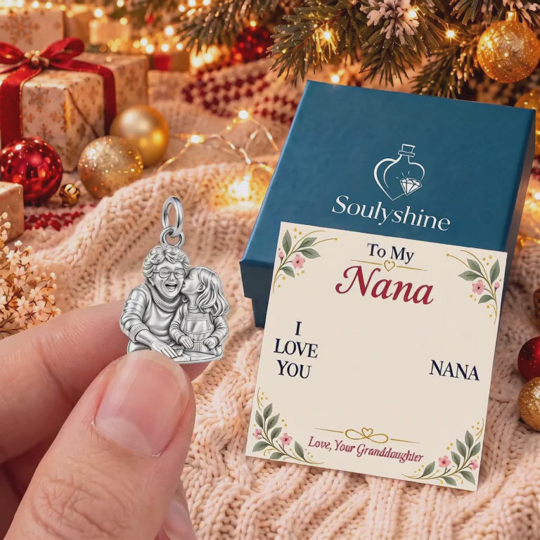 To My Nana: Nana's Sweetest Hug Charm Bracelet – product video