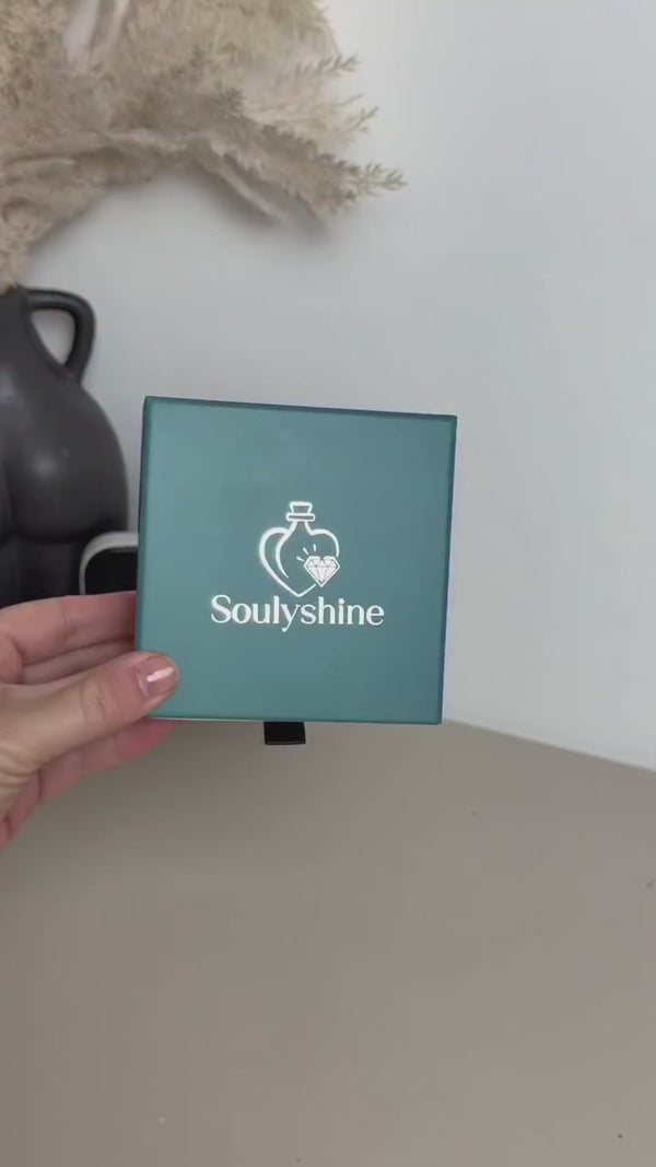 Soulyshine — Unbox With Me — clip 2