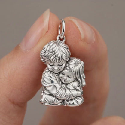 Sibling Sweet Embrace Charm Bracelet – Personalized Mom Gift – product video
