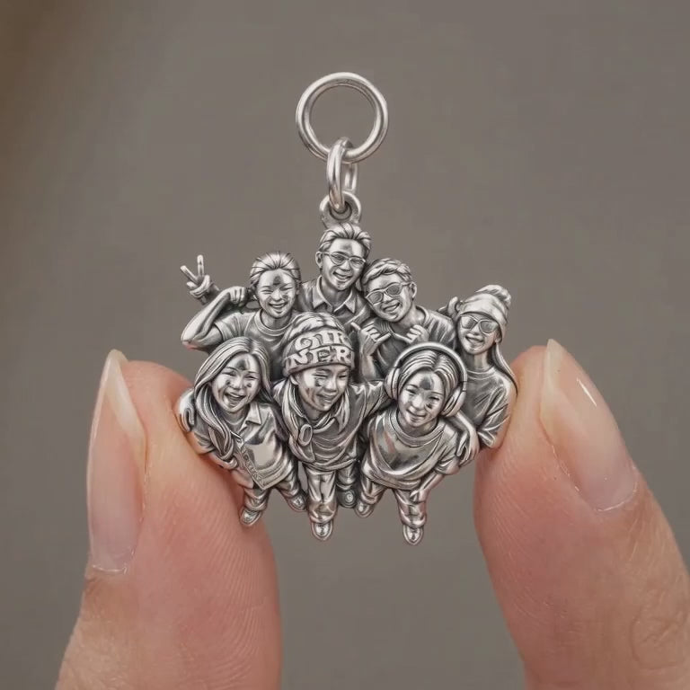 Custom Sculpted Group Portrait Charm Bracelet – Personalized Mom Gift – product video
