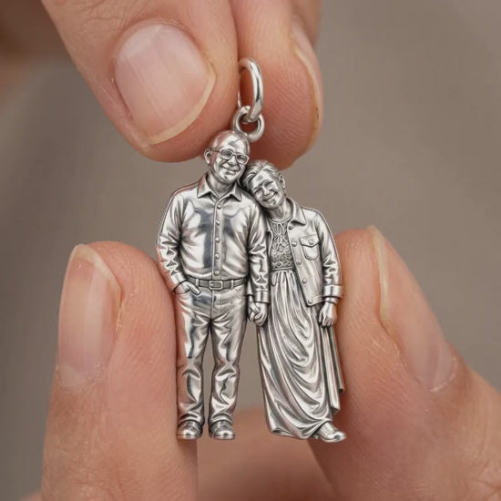 Eternal Hand in Hand Charm Bracelet – Personalized Couple Gift – product video