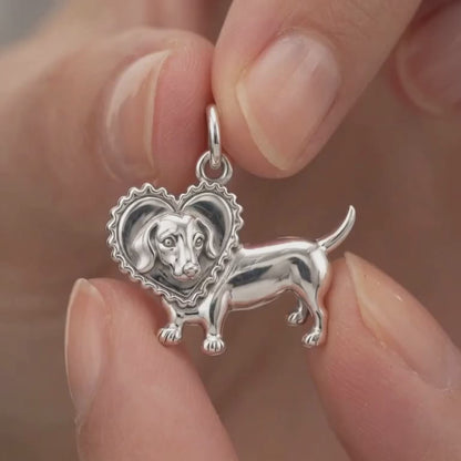 Dachshund Heart Scallop Charm Bracelet – product video
