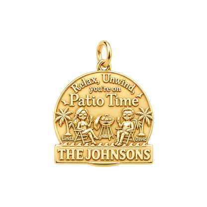 Relaxed Patio Time Charm Bracelet – Personalized Couple Gift – 18K gold plated 3 cm charm, front view