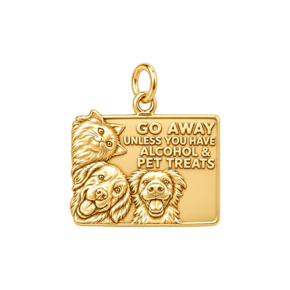 Sassy Pet Retreat Charm Bracelet – Personalized Dog Mom Gift – 18K gold plated 3 cm charm, front view