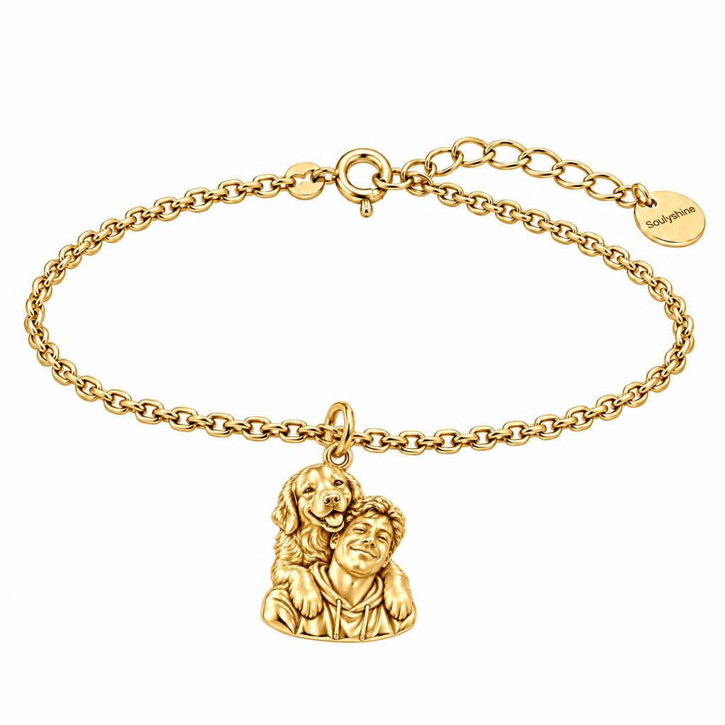 Sculpted Cozy Pet Selfie Charm Bracelet Set – 18K gold, front view