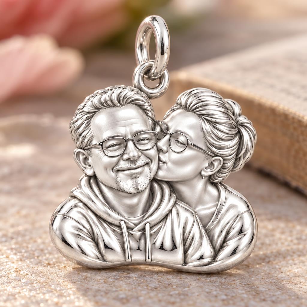 Sculpted Sweetheart Portrait Charm Bracelet – Personalized Couple Gift – macro detail of the charm