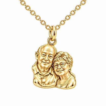 Sculpted Together Portrait Charm Necklace Set – 18K gold, front view