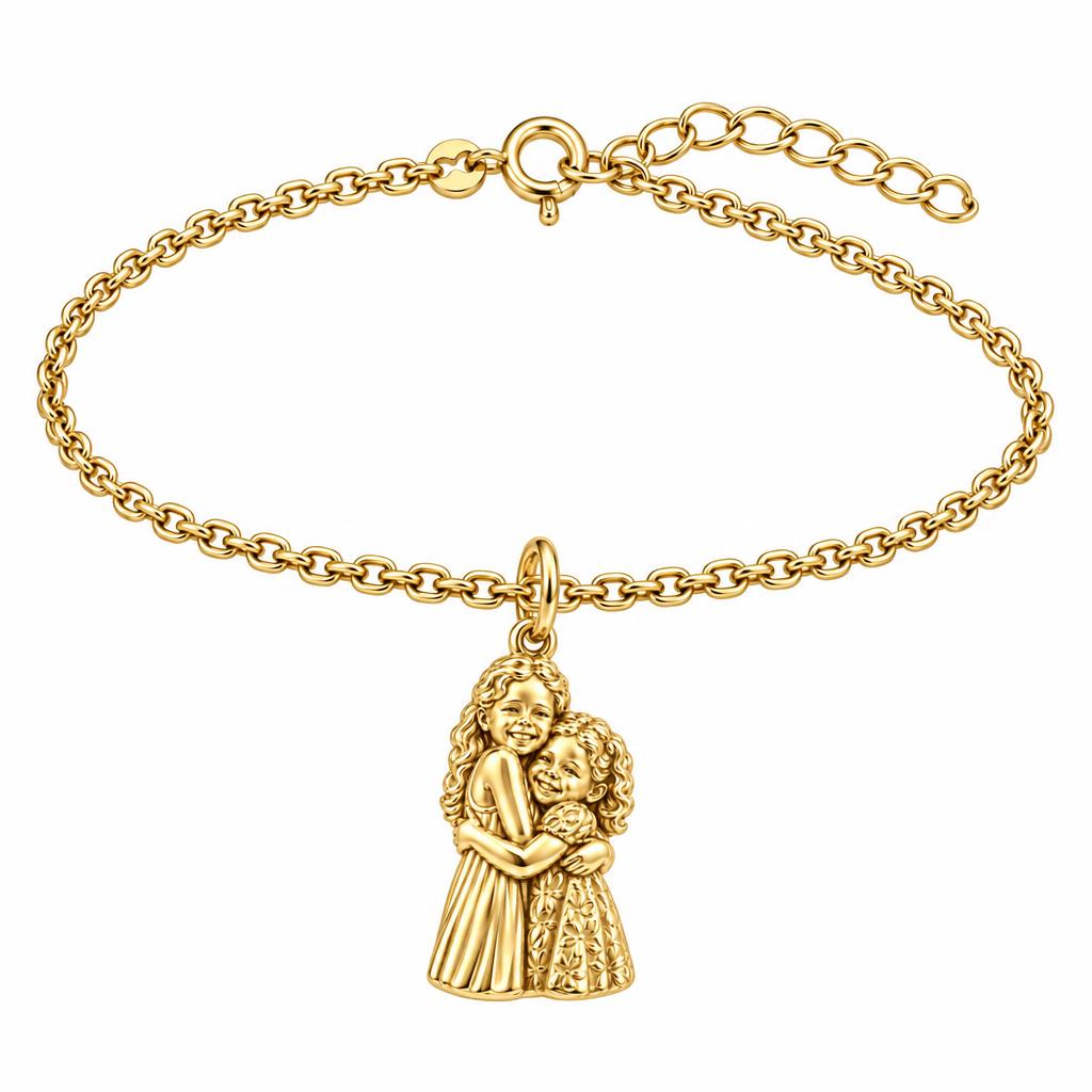 Sisterly Embrace Charm Bracelet Set – 18K gold, front view