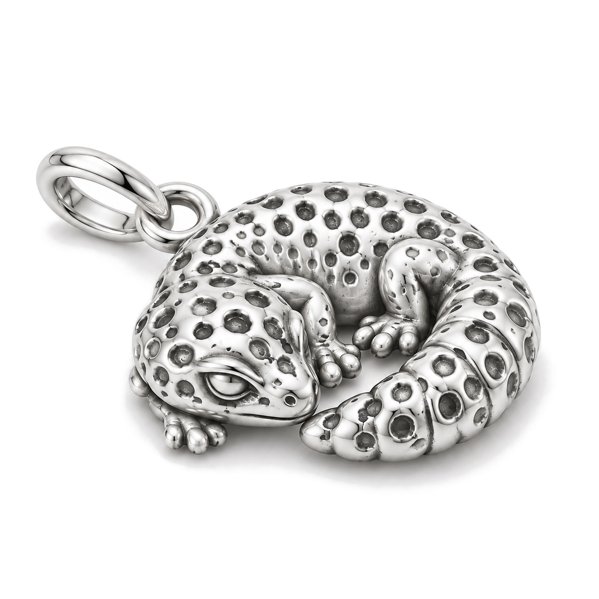 Sleeping Leopard Gecko Charm — Silver Super Macro | charm-topics-remaining-444-2026-09-14 | topic-369